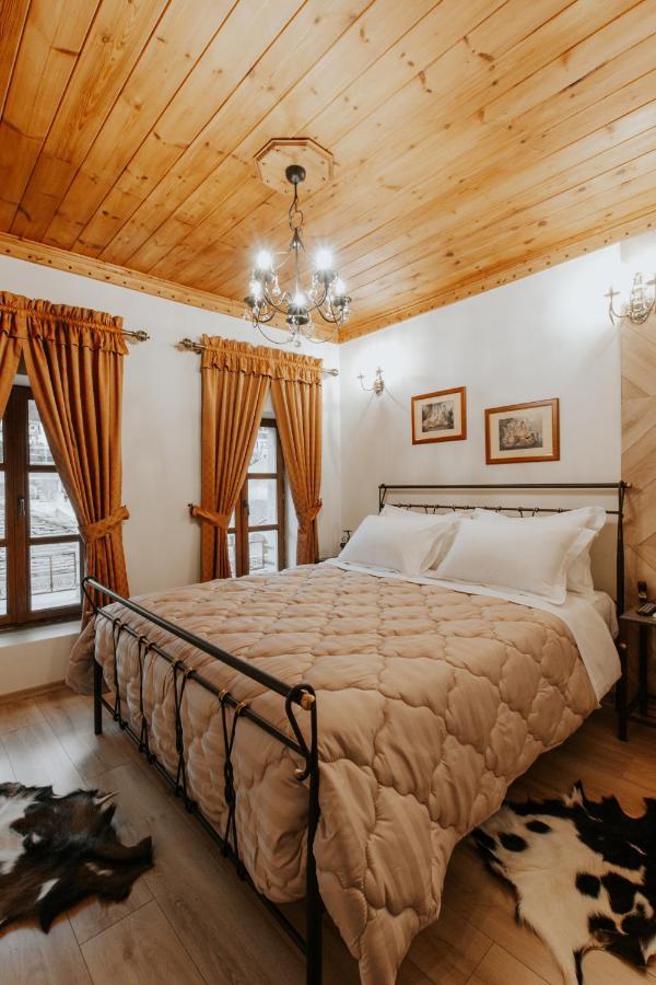 Hotel Ss Kekezi Gjirokastër Exteriör bild