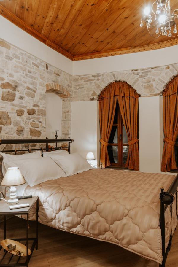 Hotel Ss Kekezi Gjirokastër Exteriör bild