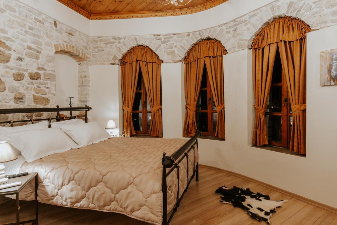 Hotel Ss Kekezi Gjirokastër Exteriör bild