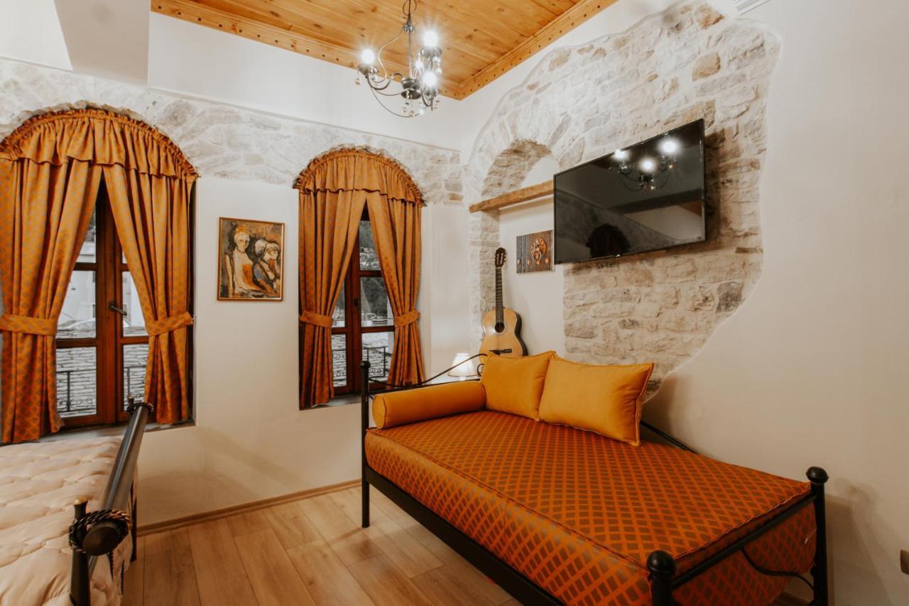 Hotel Ss Kekezi Gjirokastër Exteriör bild