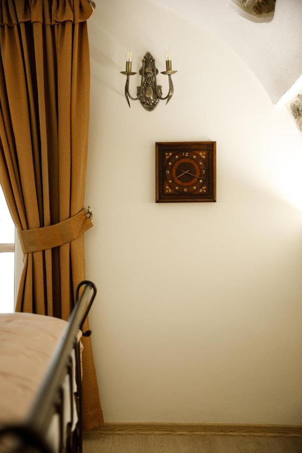 Hotel Ss Kekezi Gjirokastër Exteriör bild